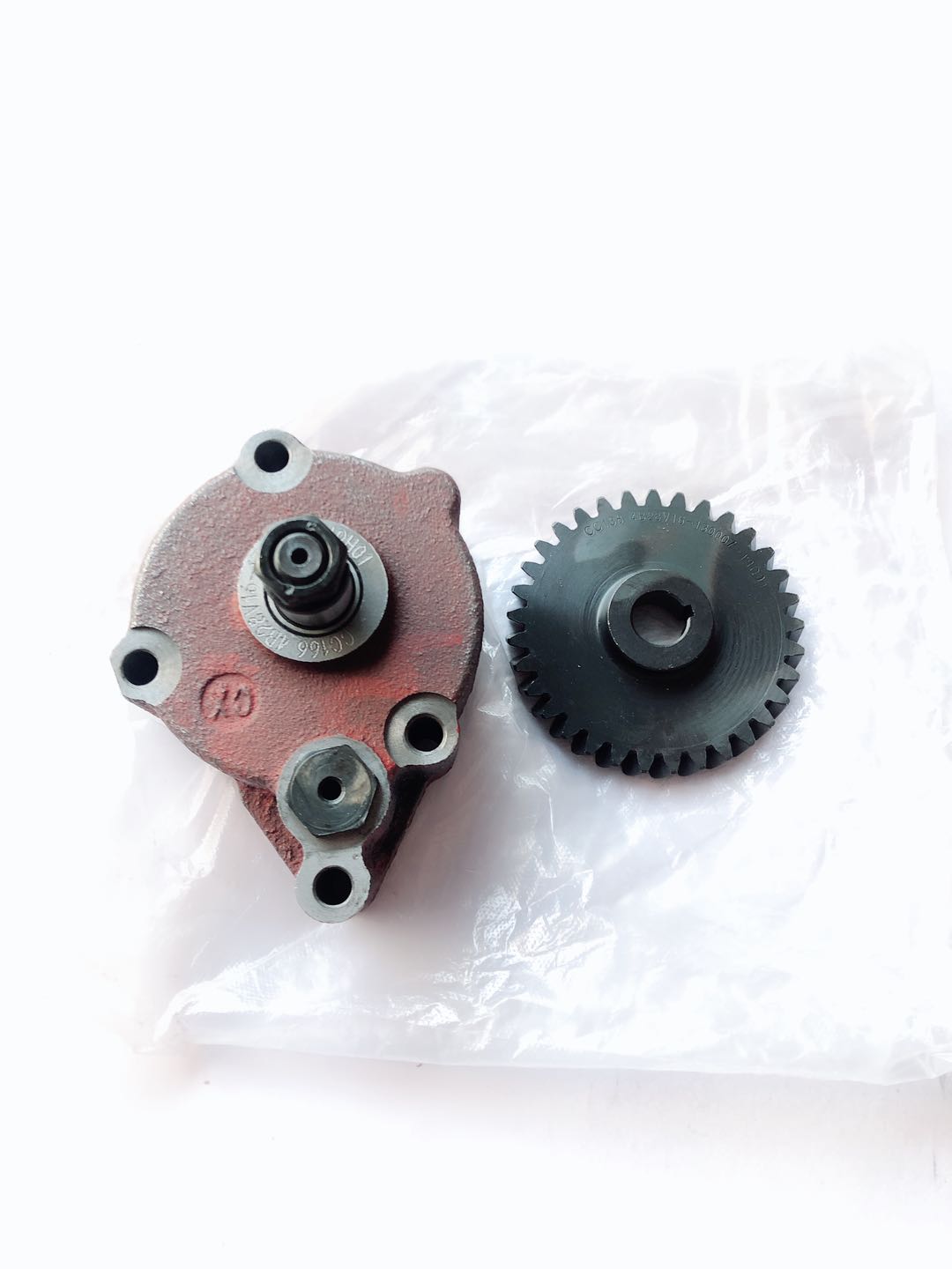 北汽陆铃越铃皮卡机油泵发动机机油泵4D28TC 4B2-95C43陆玲越玲