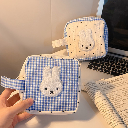 卫生巾收纳包学生便携大容量