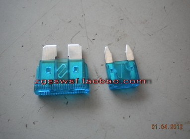 东风风行菱智V3M3M5景逸保险丝