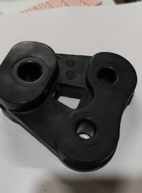 适用东风风行景逸1.5XLx3排气管吊耳胶垫缓冲块橡胶专用配件