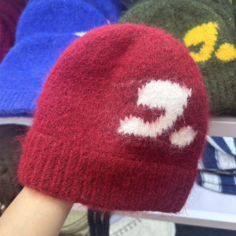 撞色数字刺绣羊毛针织帽女