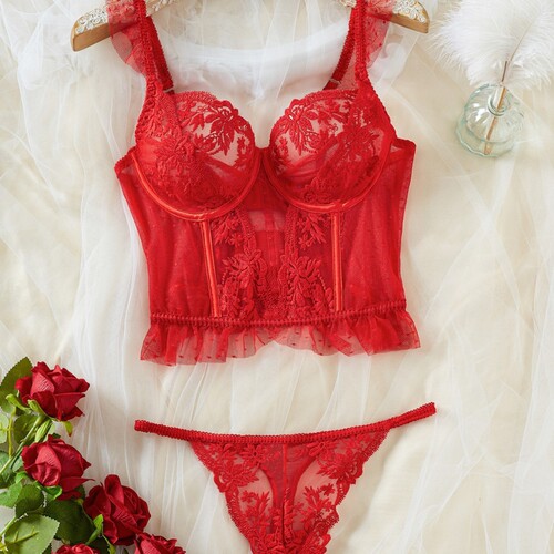 Hot selling thin embroidered lace small fly sleeve patchwork