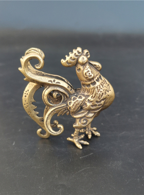 迷你铜鸡摆件纯铜公鸡手把件招财中式黄铜生肖鸡书房办公桌装饰品