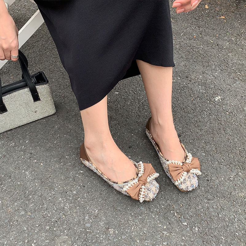 单鞋女设计感小众蝴蝶结小香平底鞋包头法式晚风配裙子2023年春款