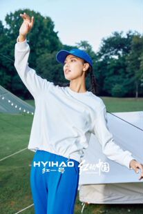 红一号女士卫衣秋冬季圆领抽绳宽松休闲韩版型青春套头衫上衣8213