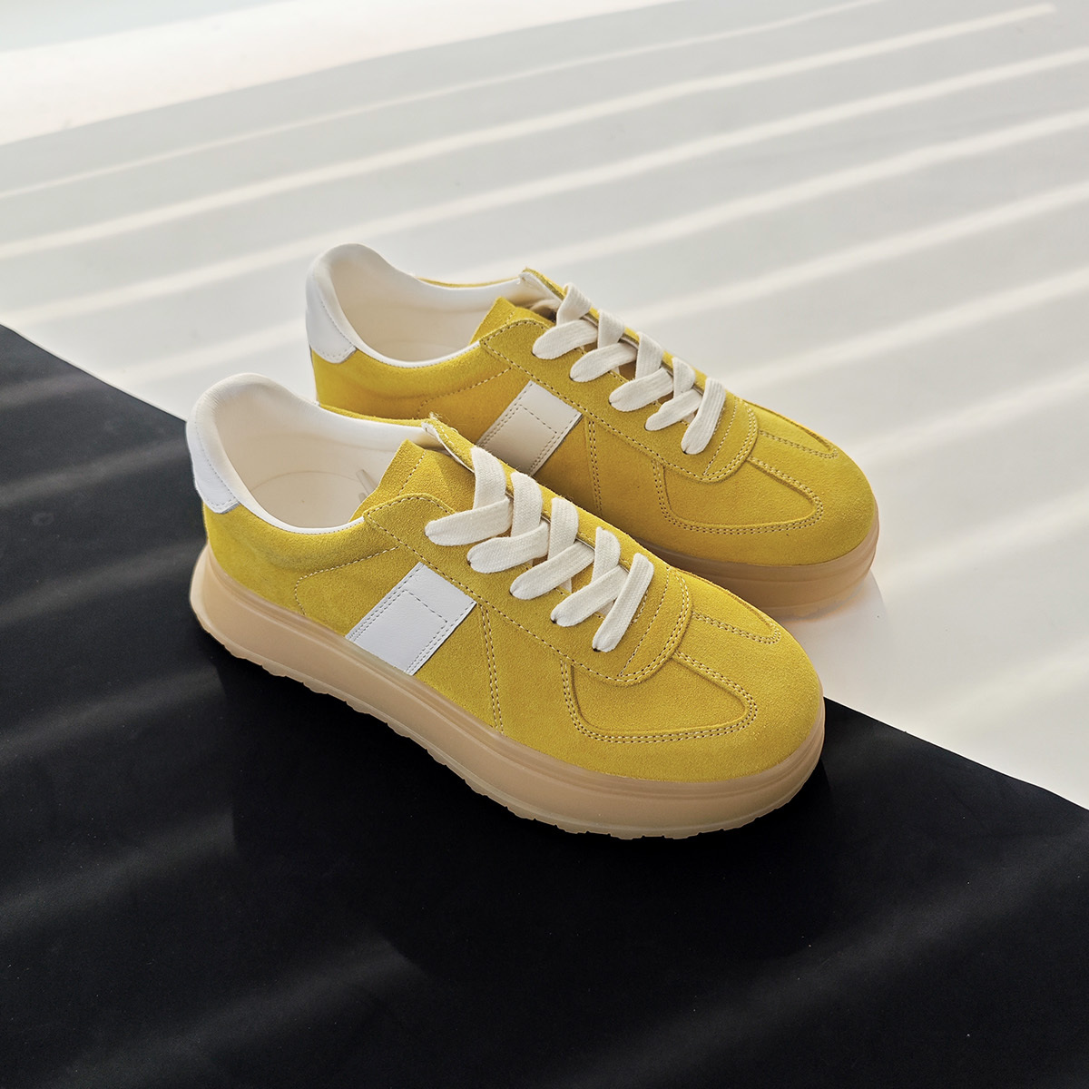 盛先生 黄色德训鞋女2025新款真皮厚底透气休闲运动鞋轻便女鞋