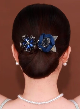 蓝色玫瑰花盘发器女2024款后脑勺新款气质甜美扭扭夹发夹头饰发卡