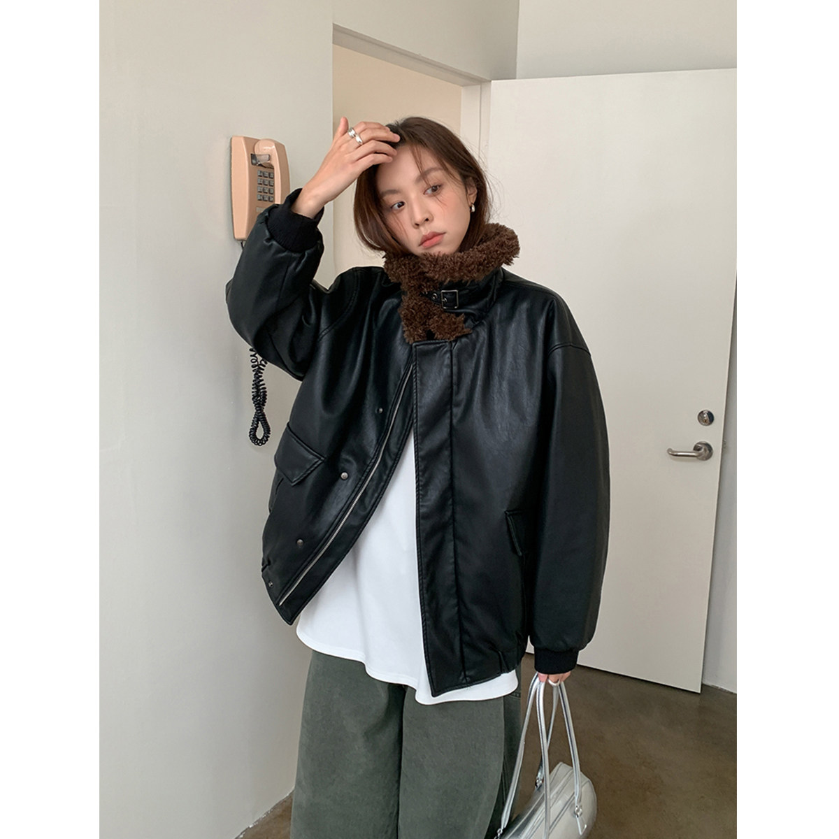 羊羔毛立领黑色皮衣外套加厚棉衣