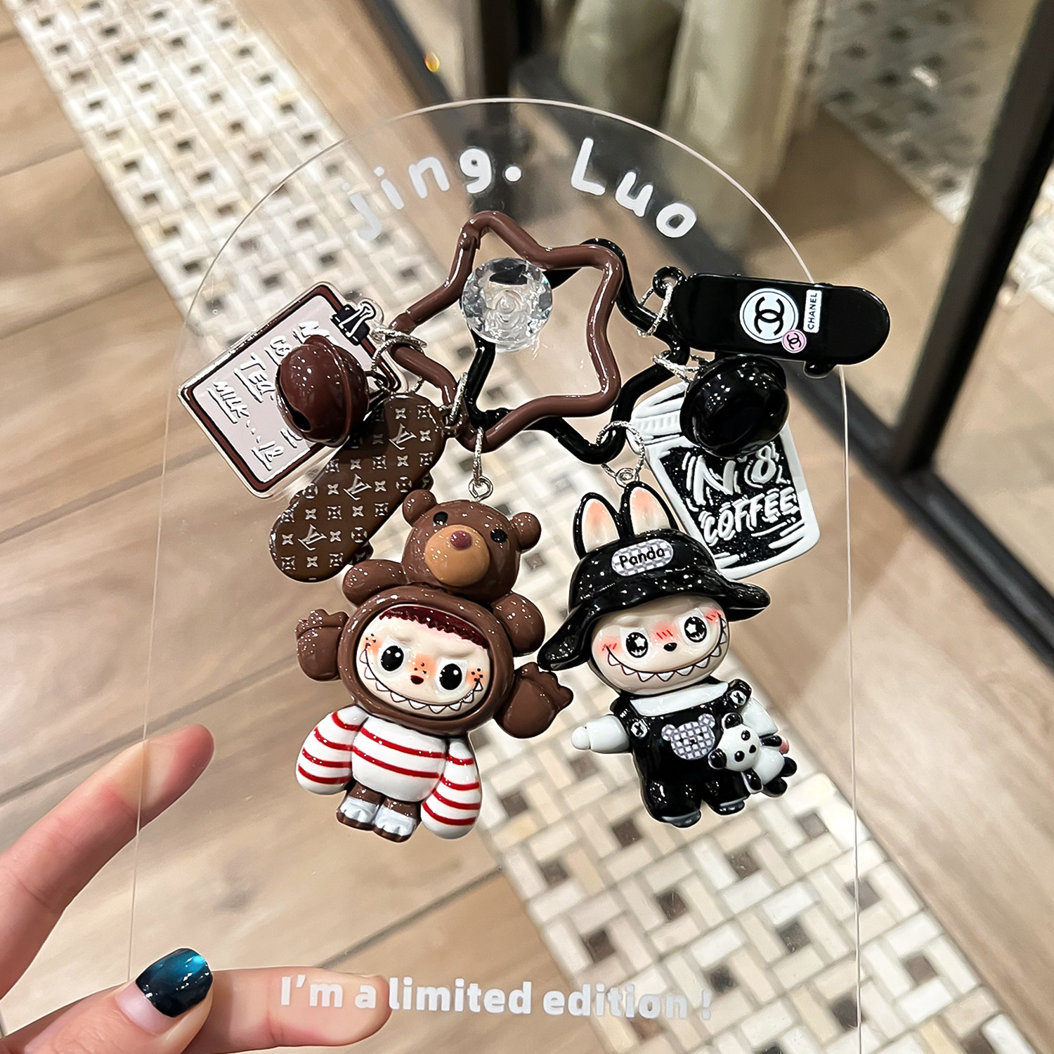 汽车钥匙扣小熊挂件可爱卡通高级感配饰挂链包包挂饰女生2025新款