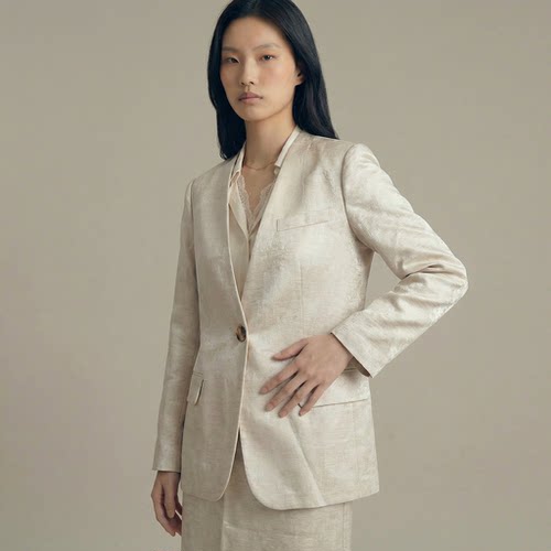 V领牛角扣宽松西装外套女