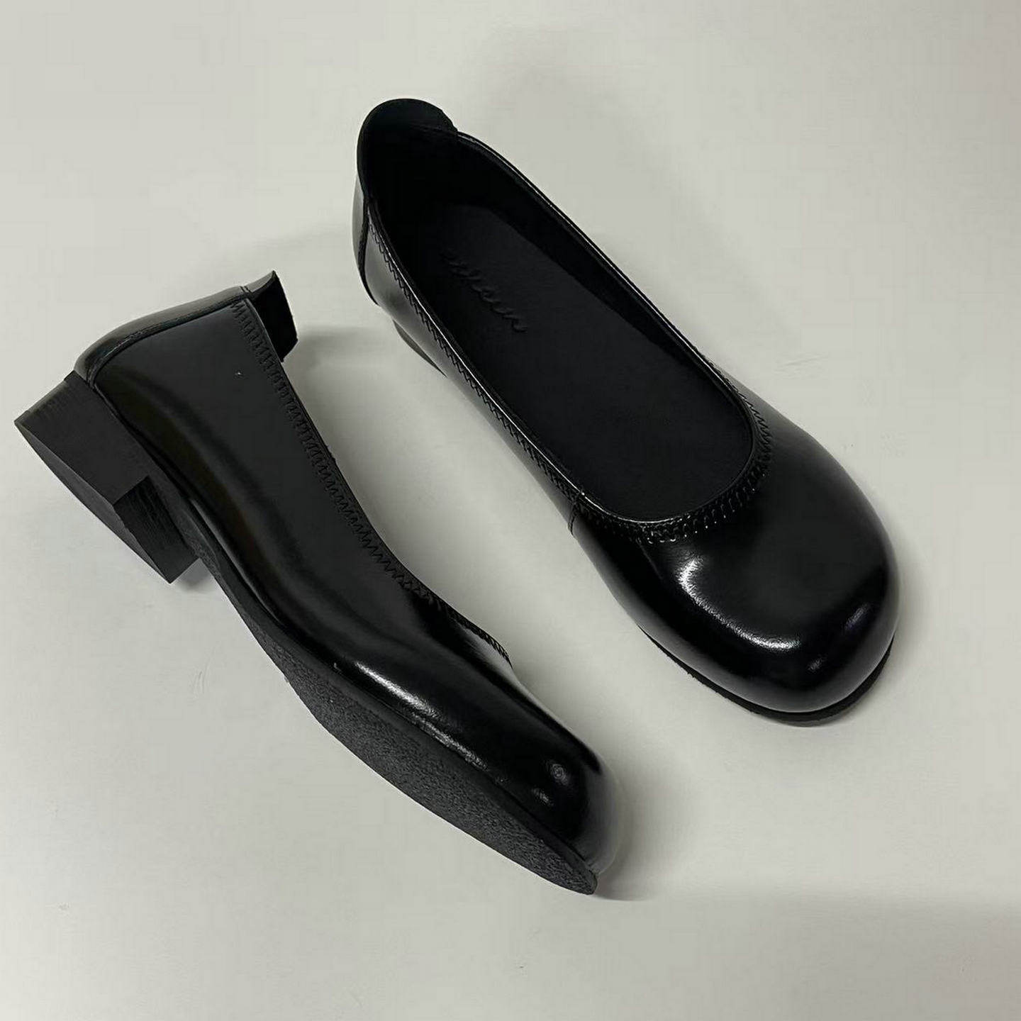 ESKEIN哟油腊牛皮 软皮宽头时尚奶奶鞋平底粗跟大码宽脚胖脚女鞋