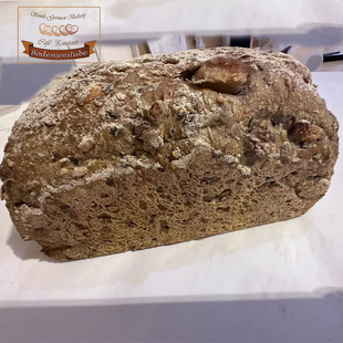 德南面包房大面包黑麦硬欧核桃苹果面包可切片三明治代餐