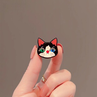 精致小巧猫咪胸针女秋冬新款毛衣别针配饰设计感镶钻大衣领口胸花