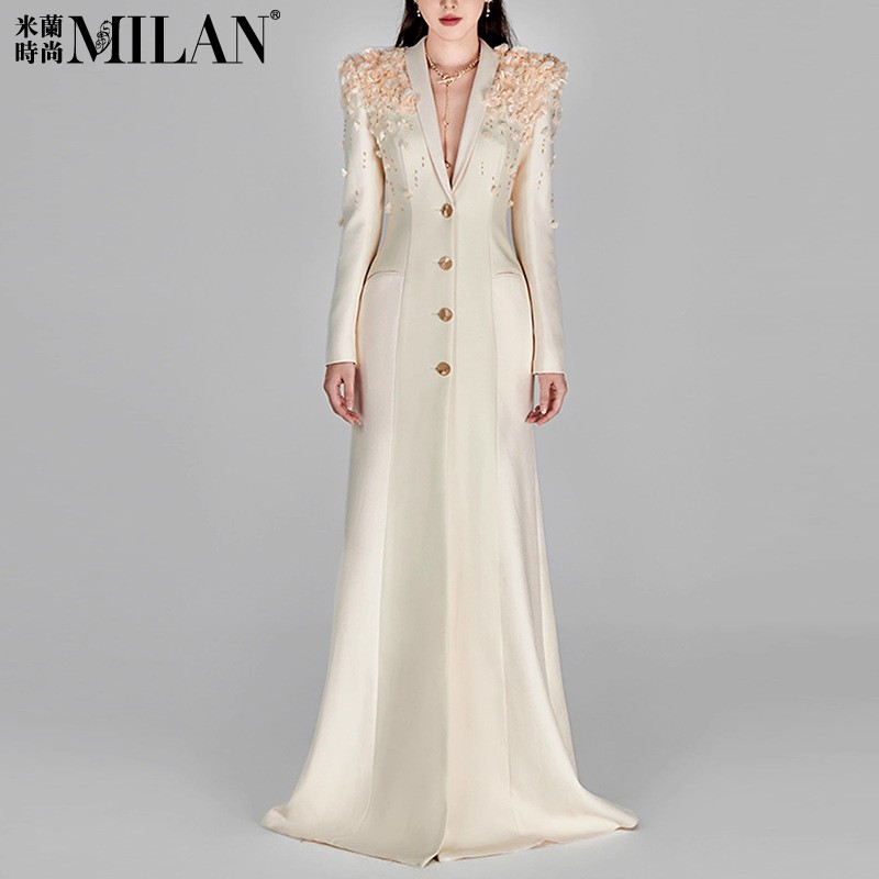 现货2025欧美明星钉钻香槟色立体花朵青果领坠地长裙连衣裙晚礼服