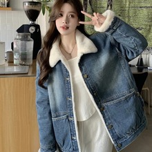 加绒加厚设计感牛仔外套女2025秋冬新款网红宽松时尚羊羔绒棉衣服