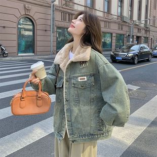 加绒加厚牛仔外套女2025秋冬复古宽松设计感懒惰风羊羔绒派克上衣