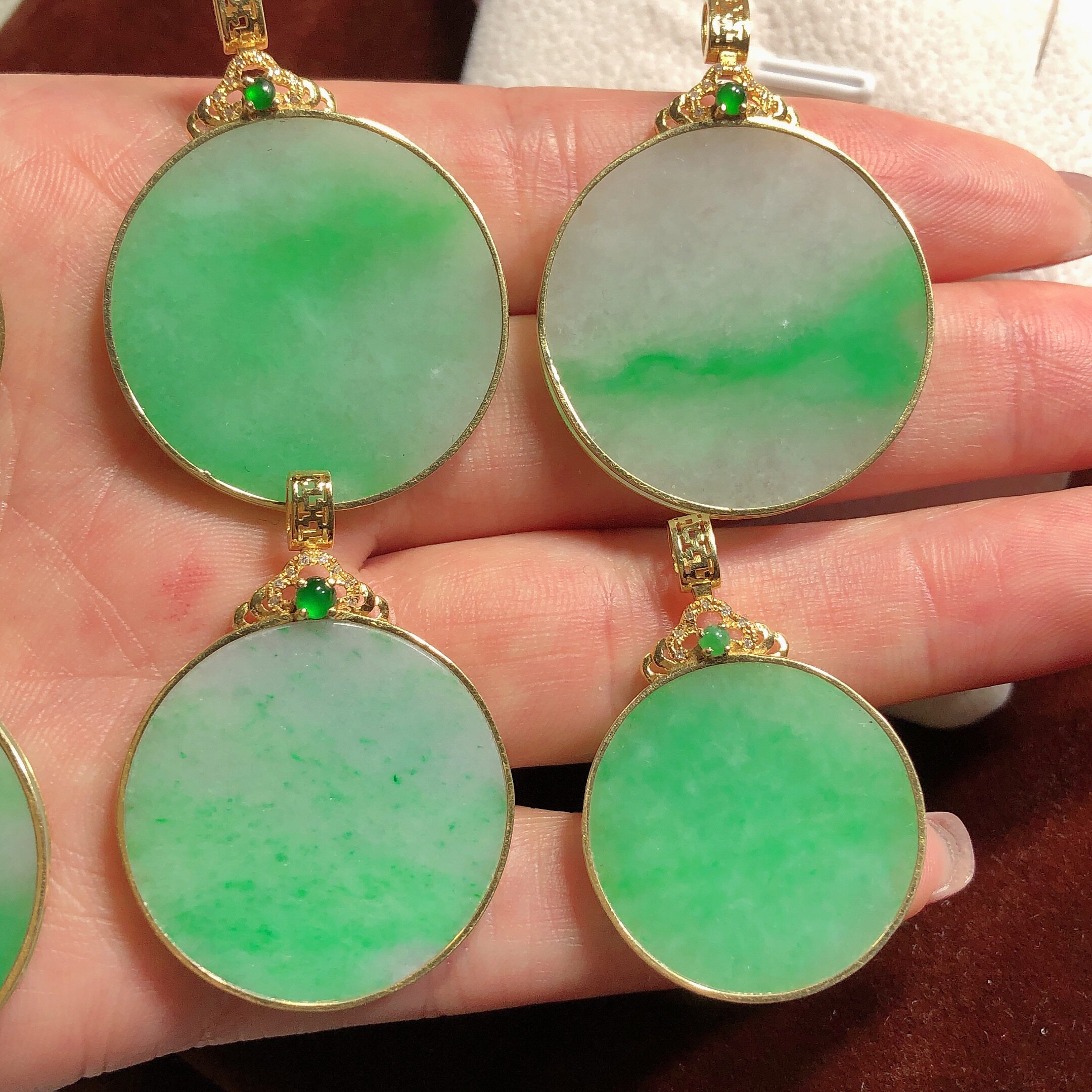 飘阳绿阳春白雪半山半水翡翠圆牌平安牌无事牌吊坠挂件18k金镶嵌