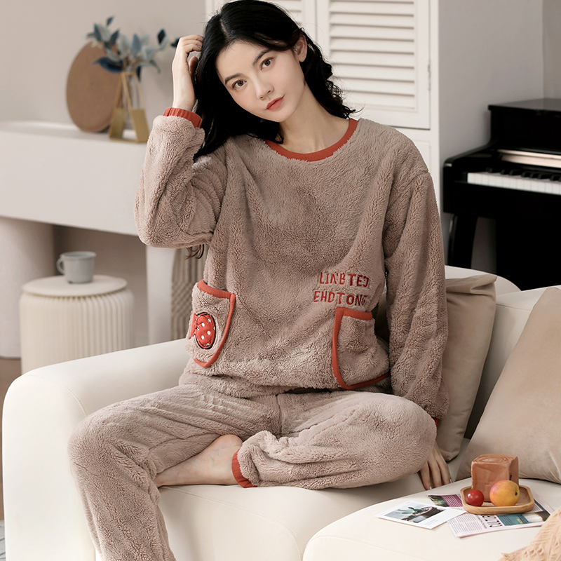 2025新款睡衣冬季女款珊瑚绒加厚加绒冬天法兰绒秋冬款家居服套装