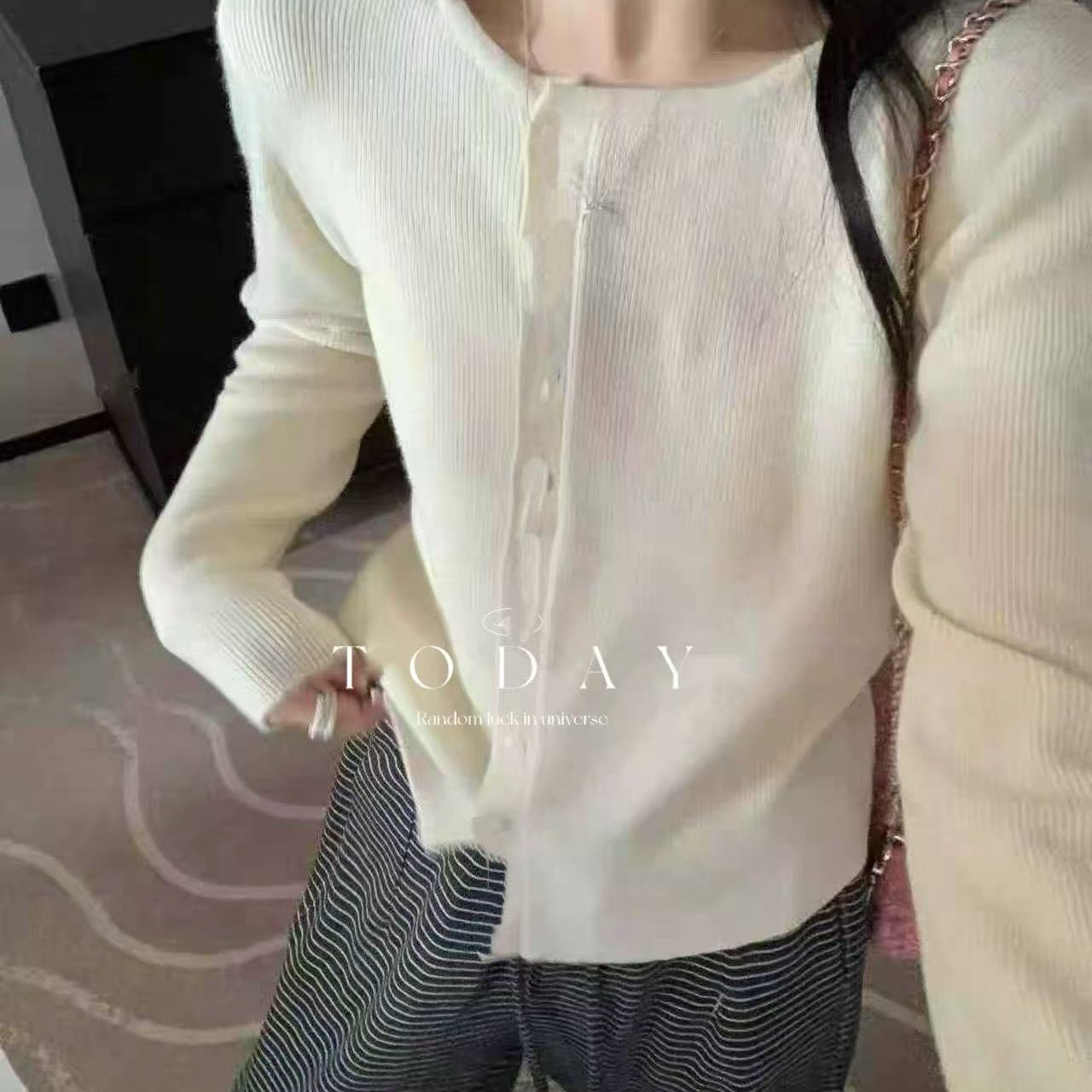 纯色egg超软开衫