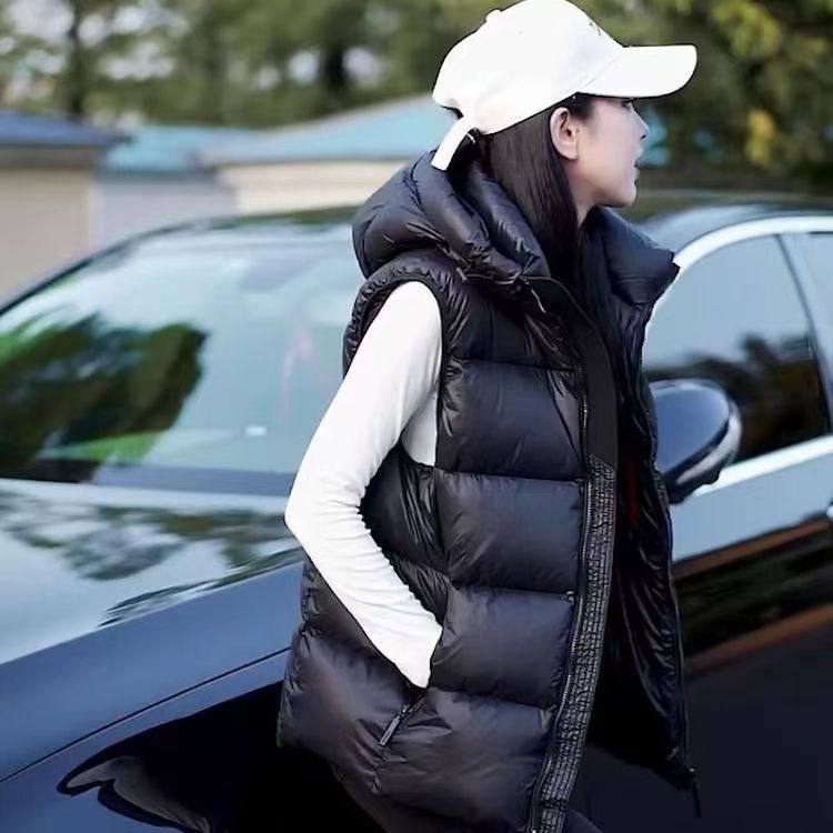 羽绒马甲女2025新款秋冬季大码宽松加厚白鸭绒外穿小个子背心外套