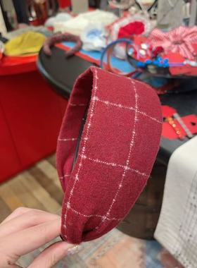 10.2韩国东大门Trois de LEI复古布艺格纹宽边发箍