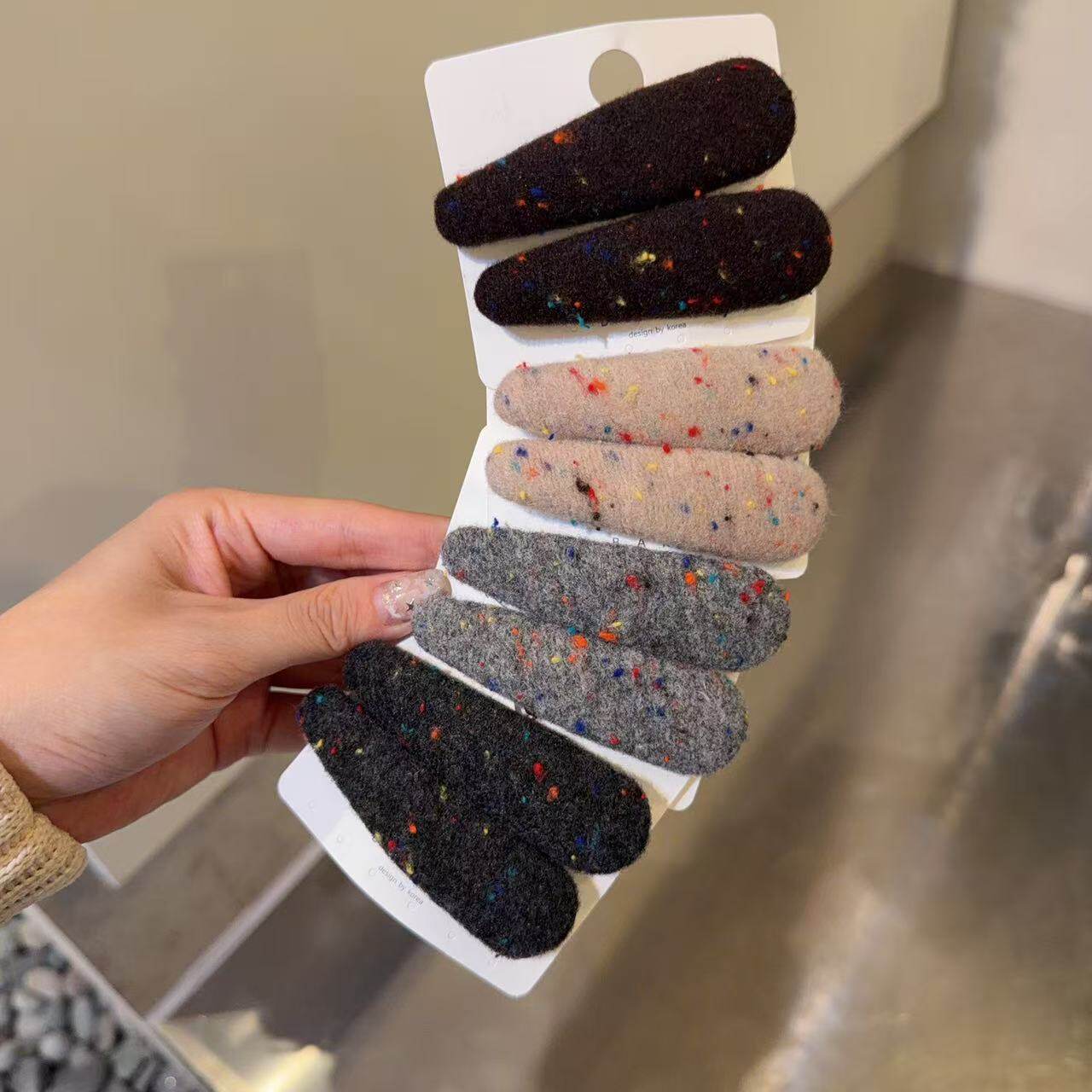 11.8韩国东大门baket发饰彩色点点毛毡BB夹