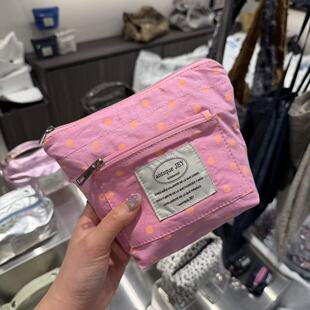 3.26韩国东大门antique JEY布艺波点拉链收纳包