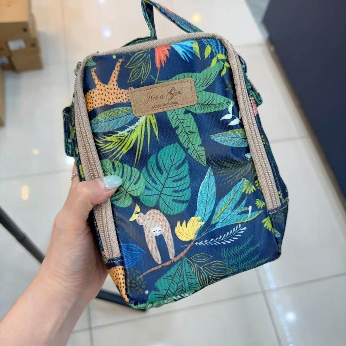 7.6韩国az保温饭盒包便当袋售完不补