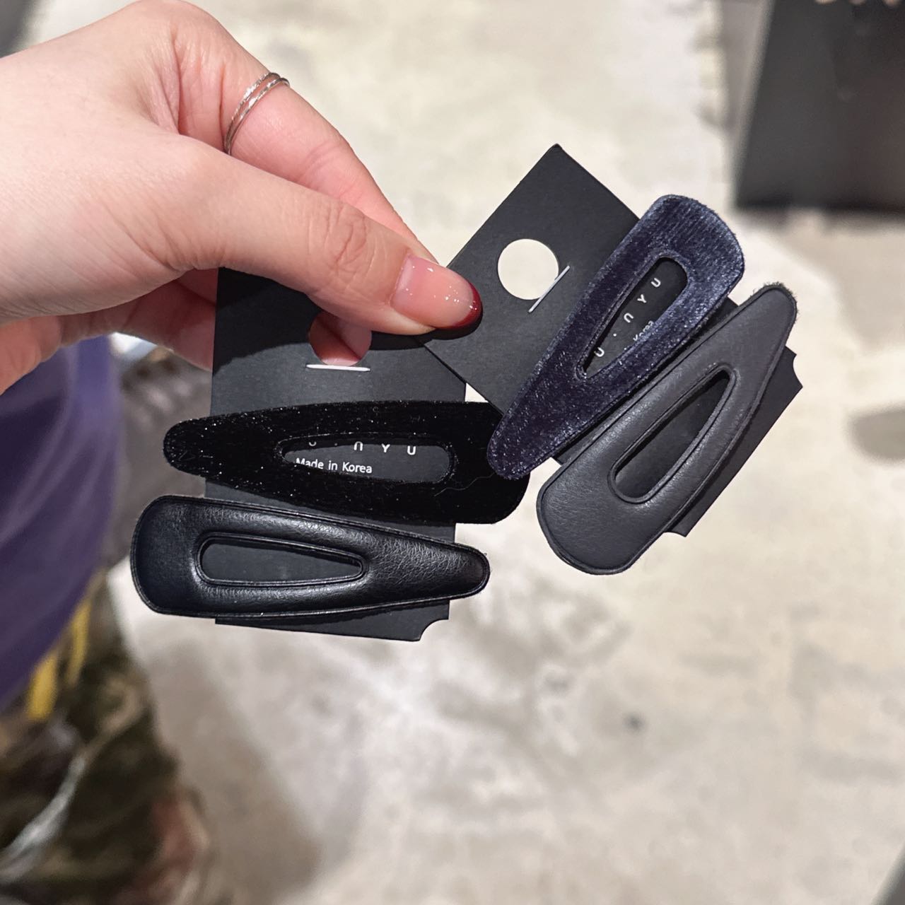 12.20韩国nyunyu发饰时尚气质绒面皮面BB夹发夹简约百搭边夹对夹