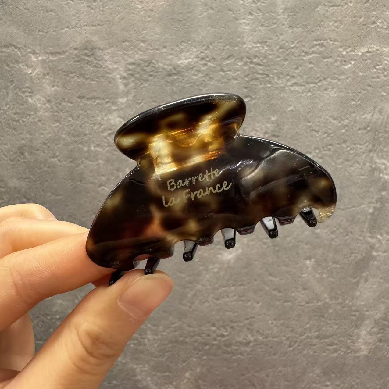 12.4韩国东大门Trois de LEI发饰高级晕染法造简约抓夹