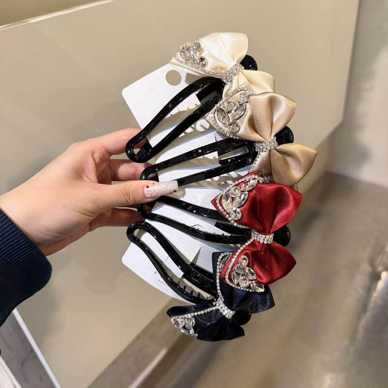 12.20韩国东大门baket发饰水钻缎面蝴蝶结懒人夹盘发夹横夹,饰品/流行首饰/时尚饰品新,发饰,淘宝优惠券,粉丝福利购,淘宝优惠卷