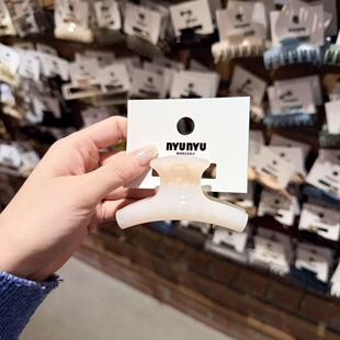 3.20韩国东大门nyunyu发饰简约亚克力衣架抓夹