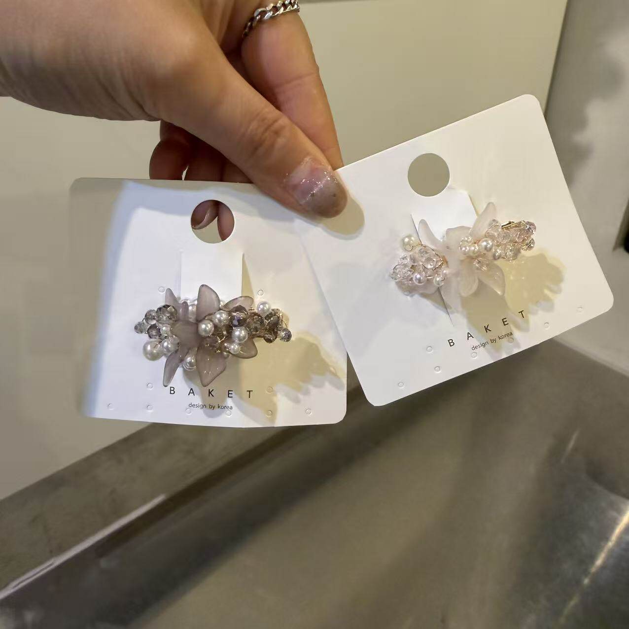 2.28韩国东大门baket新款珍珠缠绕串珠花朵发夹鸭嘴夹