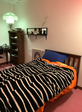 Moment Future黑白条纹沙发盖毯空调毛毯床尾躺办公室午睡保暖毯