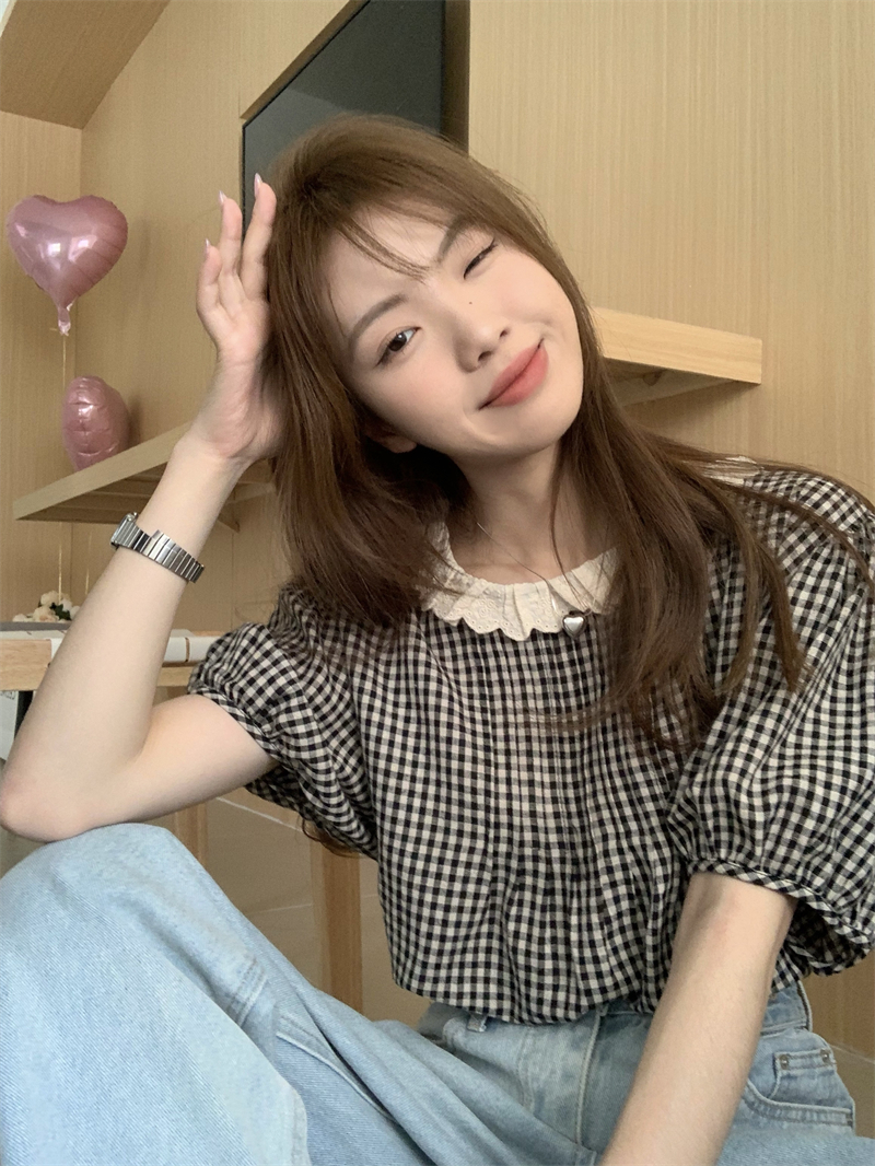 宽松短袖娃娃领后背系扣格子衬衫