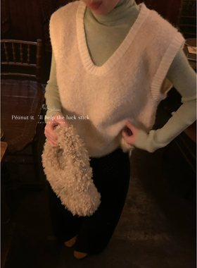 peanut花生家-冰岛韩系冷调减龄清冷圈圈纱针织马甲背心1277