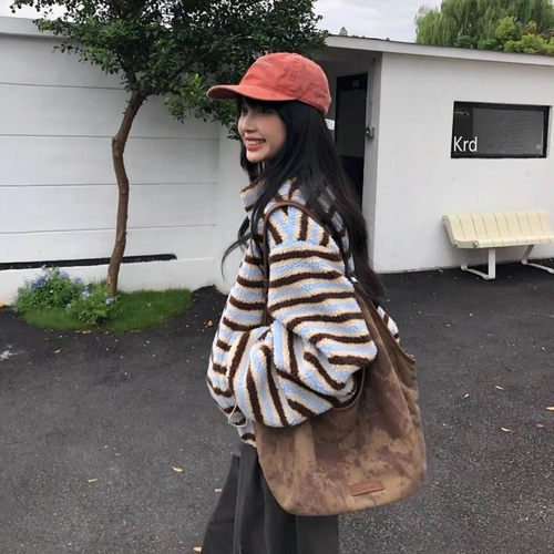 hone韩国复古咖蓝条纹羊羔毛外套