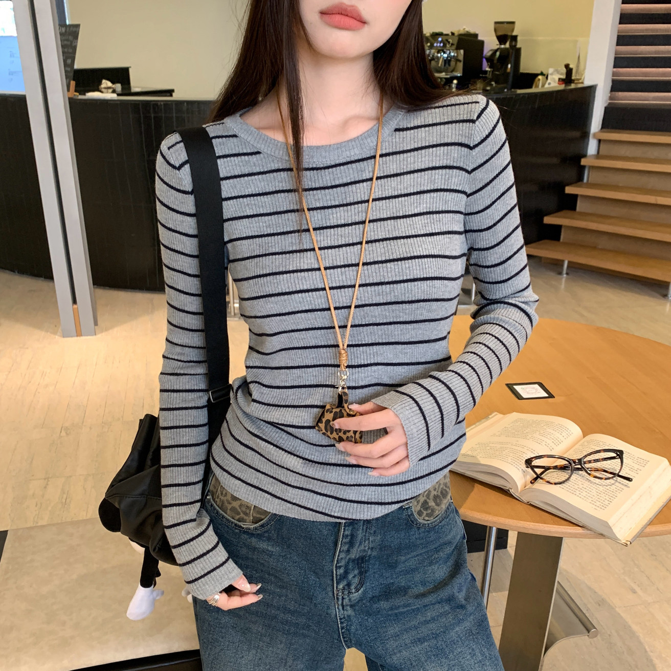 2026早春新款羊毛条纹薄针织衫女修身宽松外穿打底衫内搭上衣,女装/女士精品,毛针织衫,淘宝优惠券,粉丝福利购,淘宝优惠卷