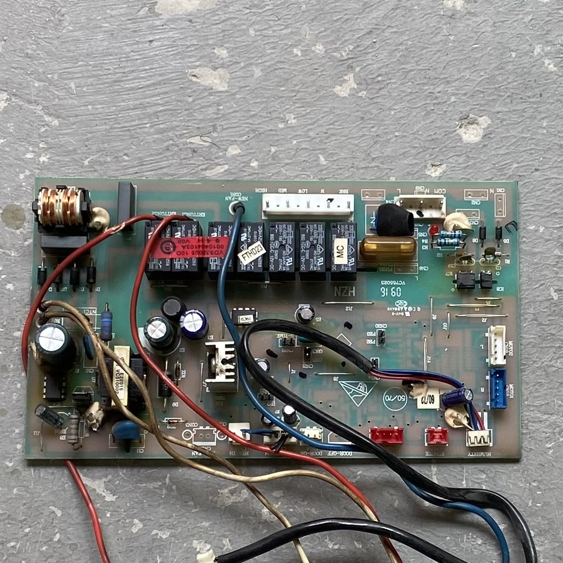 内机电脑板主板0010404103A