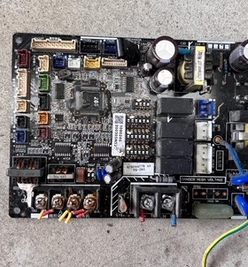 原装海信日立空调主板H7B04477A H7B04477B H7B04493A PI071Q