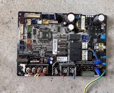 原装海信日立空调主板H7B04477A