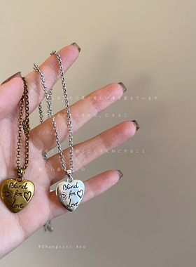 做旧字母花鸟爱心吊坠项链女复古轻奢优雅时尚气质百搭颈链毛衣链