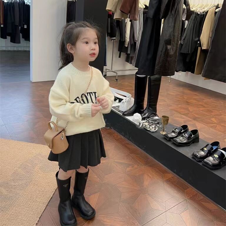 女童毛衣秋冬款上衣2023新款宝宝百搭字母印花百搭宽松休闲针织衫