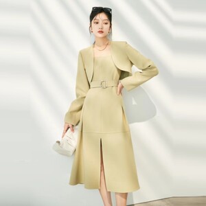 2023秋时尚高级感连衣裙小礼服性感一字肩吊带裙短外套两件套女