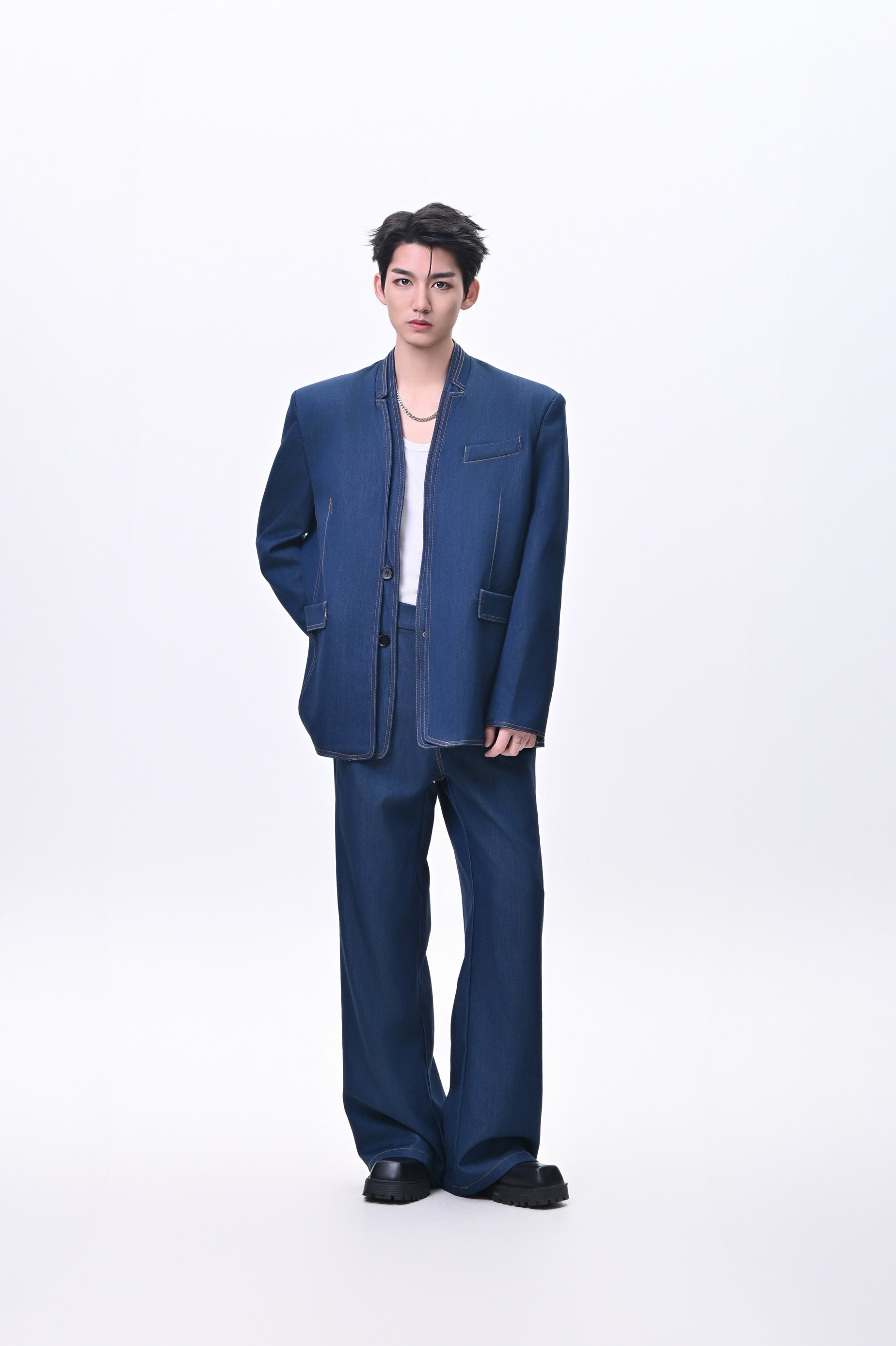 2025春季新款小众设计感双层暗扣无领西服男套装宽松牛仔西装潮