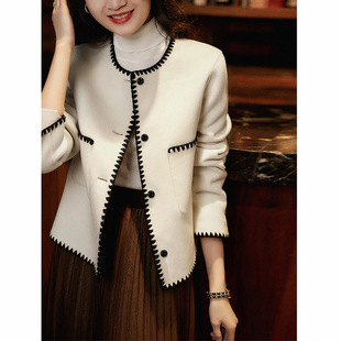 法式毛呢小香风外套女款春秋高级感撞色单排扣复古设计感短款外套