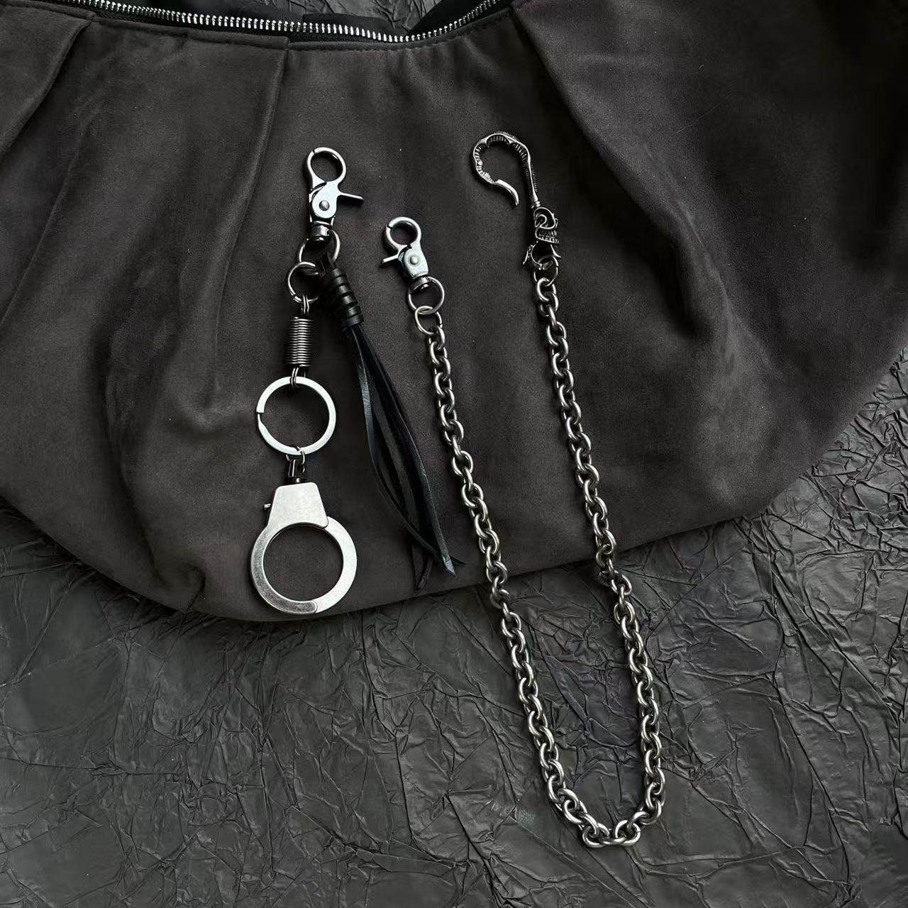 CGYYDS自主复古做旧手铐枪黑真皮绳 重工裤链腰间挂饰百搭潮流