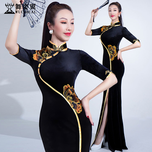 舞姿翼礼仪服形体走秀训练服古典优雅黑色丝绒绣花中袖旗袍连衣裙