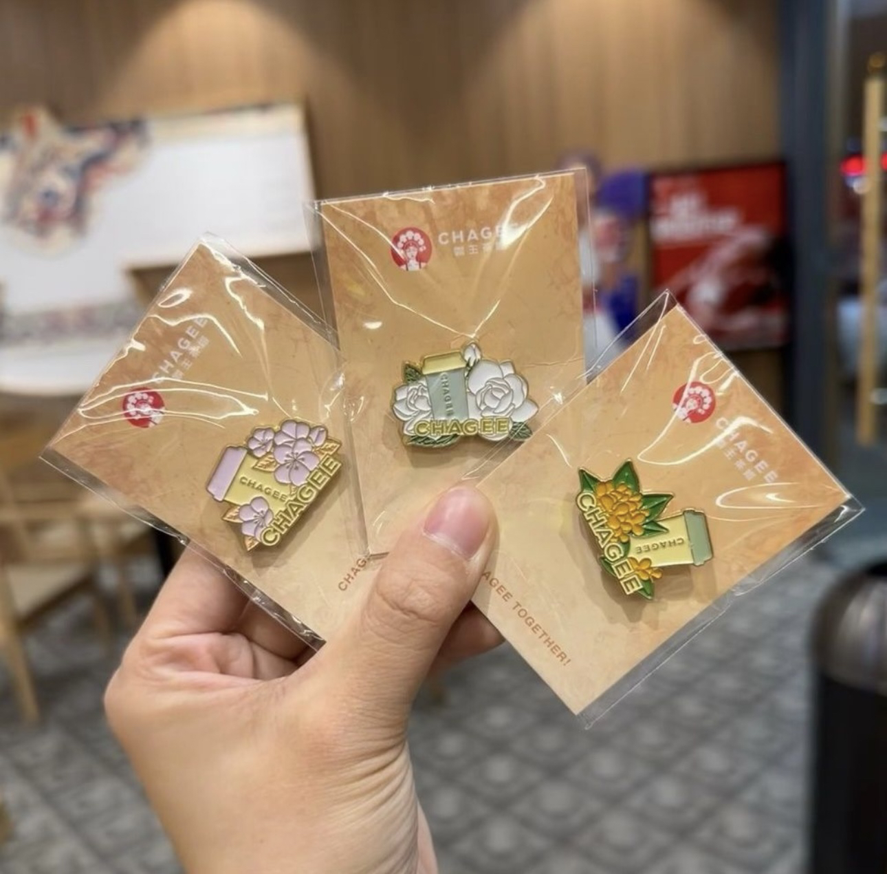 霸王茶姬花朵胸针山东限定CHAGEE桂花桃花胸针茉莉花徽章周边