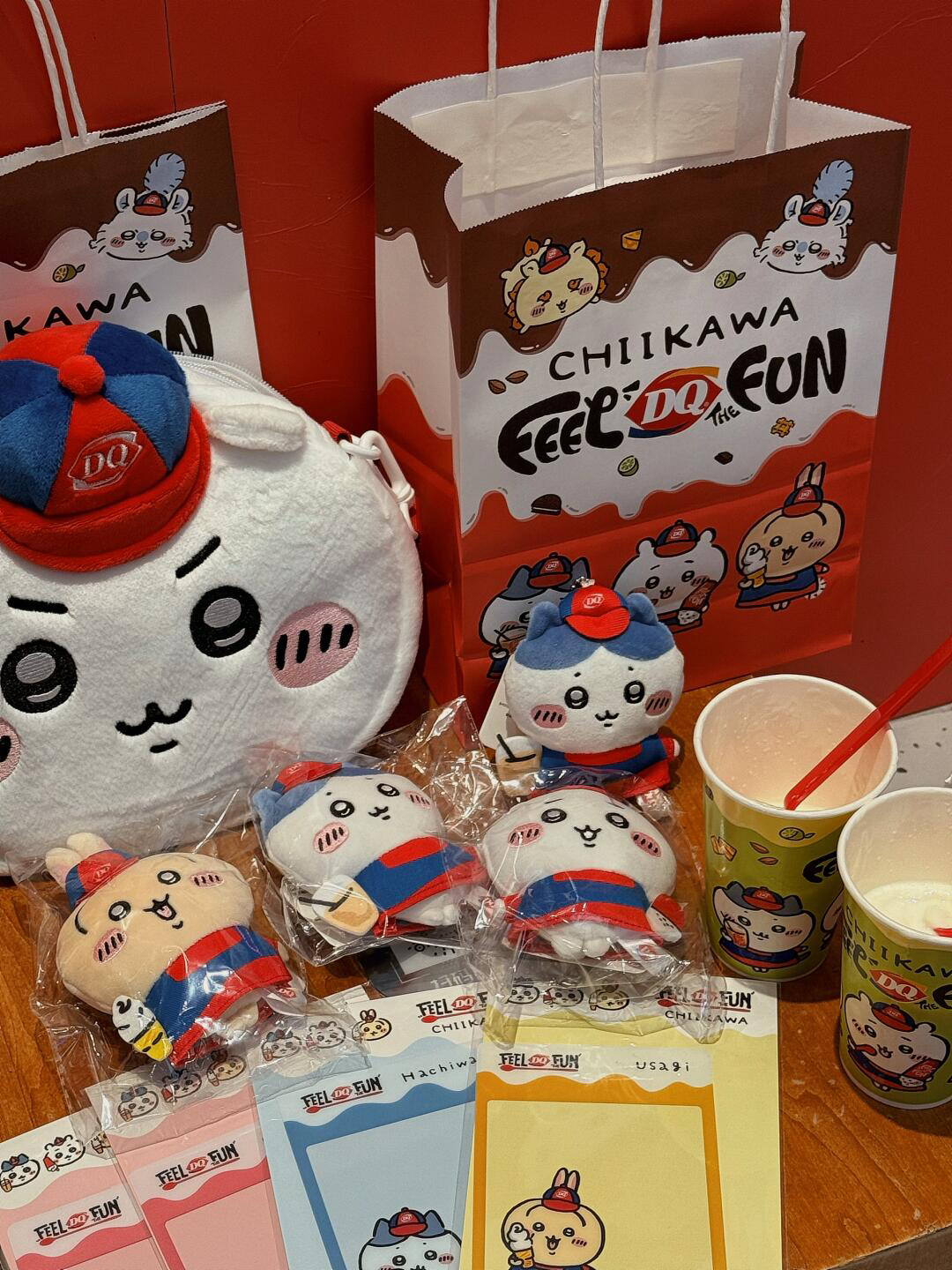 【正品代购】DQ联名chiikawa小八乌萨奇吉伊毛绒挂件透卡毛绒包等